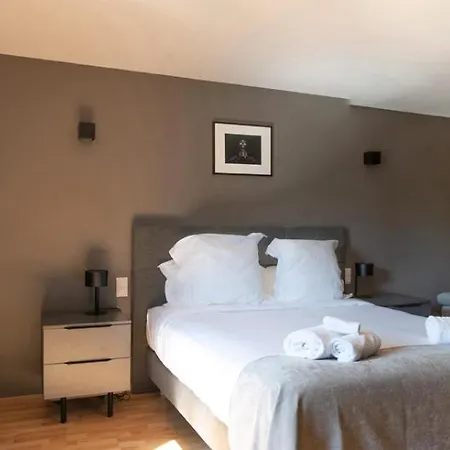 La Bastide 1767 De Charme Avec Piscine 15x5, Climatisation, 4 Chambres, Cuisine Exterieur